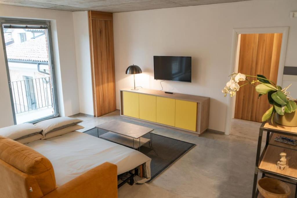 Centro Storico Recinto Dei Nobili 4-Private Parking Apartamento Asti Exterior foto